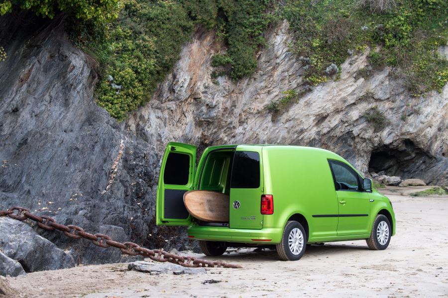  Volkswagen Caddy Kasten Trendline 2015 года  (UK) (фото 40 из 40)